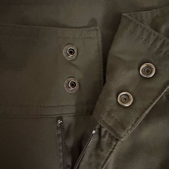 Columbia Omni Shield City Slickerz Roll-Up Stretch Pants in Olive Green Size 8 - Picture 6 of 12